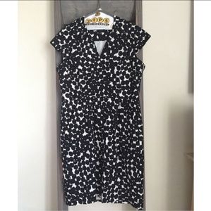 Ann Taylor Wrap Dress Black & White size 10